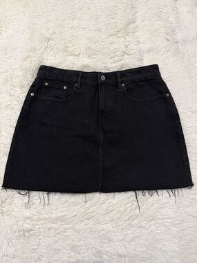 Zara Trafaluc Black Denim Mini Skirt with Frayed Hem